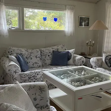 Semesterbostad Cozy Near And Nature *